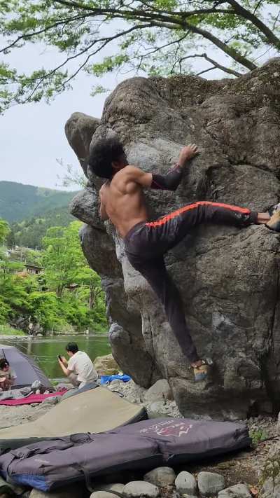 Did the same boulder that pewds did the other day with Magnus