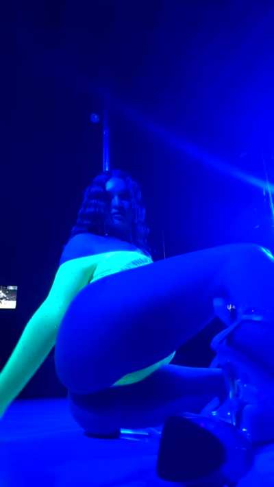 Working that pole