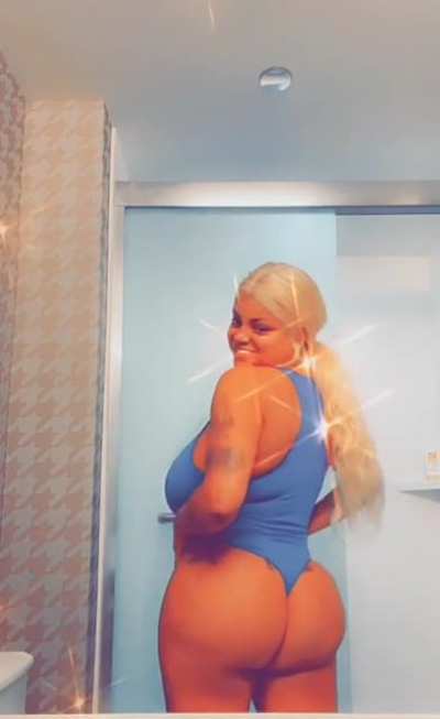 From her tipsnaps 🥵😍