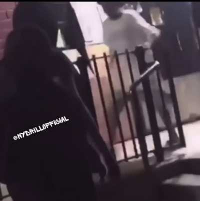 😳