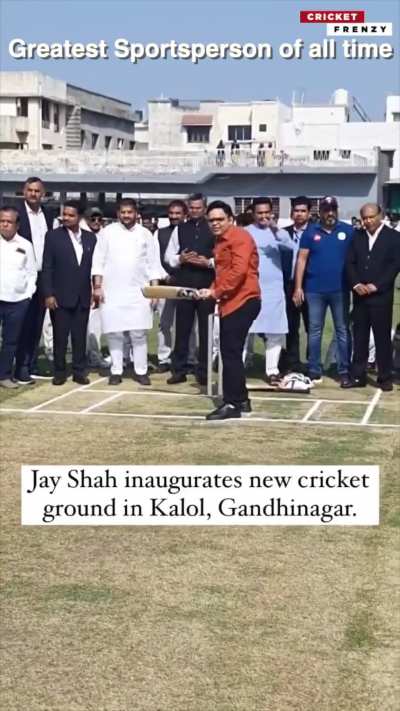 Cleaning of Ahmedabad Pitch