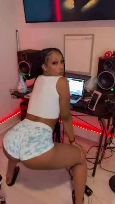 MzTwerkSum