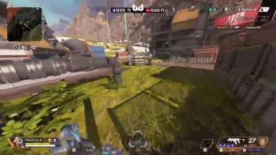 My mates on discord are waiting for me to die .. but i ended up with 14 kills