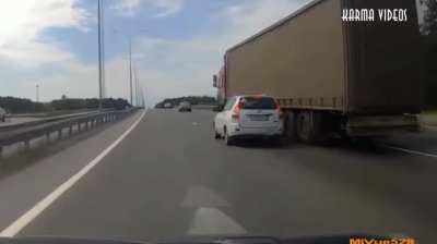 Я поворачиваю здесь, всем удачи!