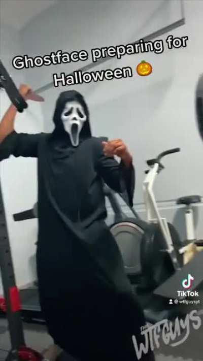 Ghostface getting ready for Halloween!