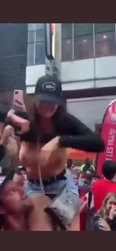 Someone grabbed her boob while she's flashing
