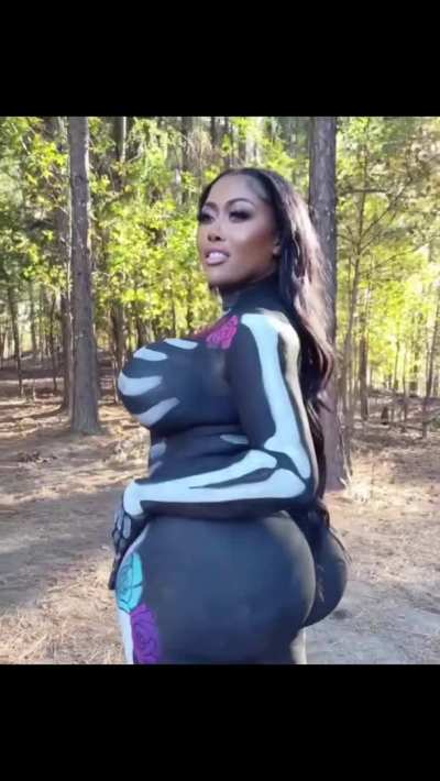 Idc how much y’all hate on her. She’s perfect to me. Bigger tits and bigger ass. I love her more now 😍🤷🏾‍♂<wbr>️