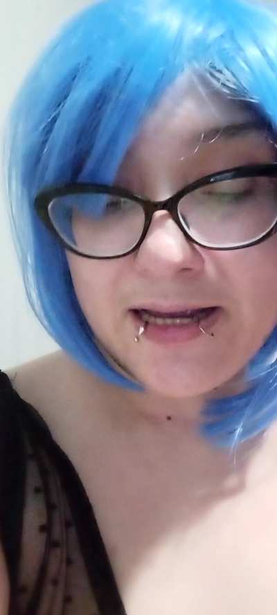 This autis<wbr>tic/m<wbr>obili<wbr>tyimp<wbr>aired milf(32) is hyper sexual and loves to roleplay and make kinky customs for people. Lots of kinks and few limits 😁 I won't judge you unless you want me to ;)