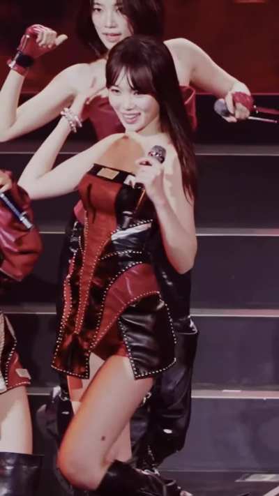 LE SSERAFIM - Chaewon
