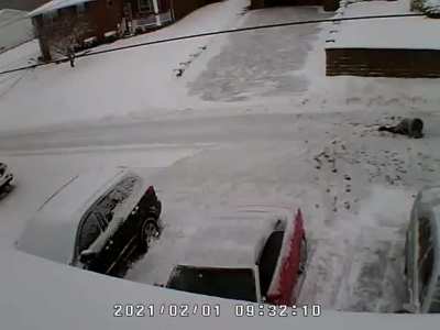 Man kills 2 neighbors over snow dispute, commits suicide
