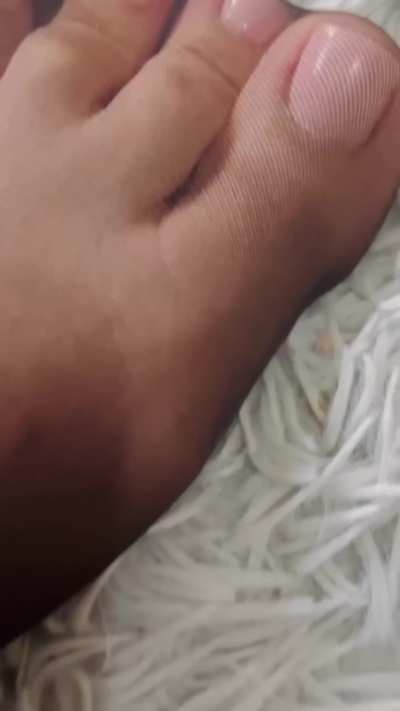 Do You Like My Nylon Pantyhose Feet?