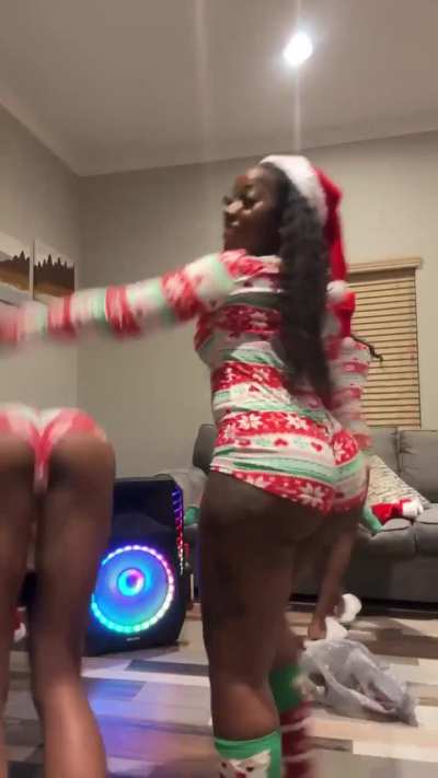 Happy Holidays from @that<wbr>damn.<wbr>nesha<wbr>pt2