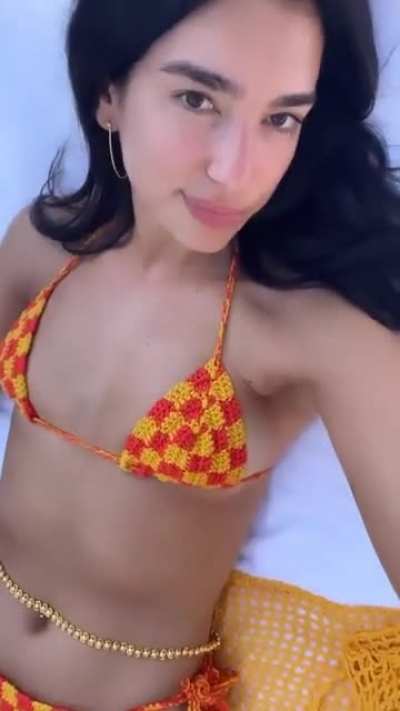Dua Lipa’s perfect body