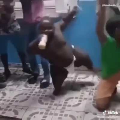 Pee pee pee pee uuuuuuuuu