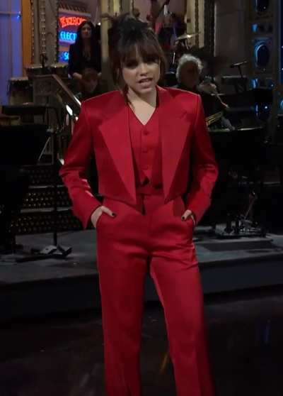 Jenna Ortega - Goddess in a red suit