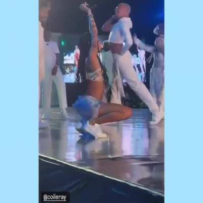coi shakin that ass like always