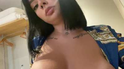I want u to make my tits jump like this