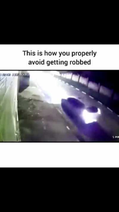 How to confuse the robber..
