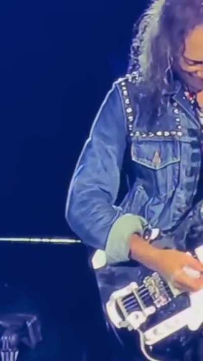 Kirk Hammett using a Triplecaster