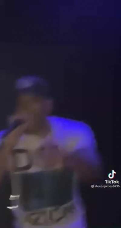 Exposed her for groping him, immediately started mcing about her