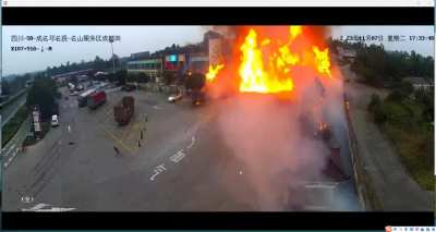 An oil tanker exploded inside a service area on the Ya'an expressway, igniting two cargo trucks, resulting in 2 deaths and 2 injuries.