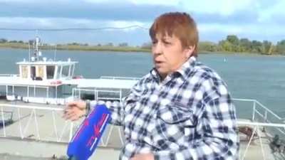 A Russian woman was speechless after a foreign ship cut the water supply to her farm in the Rostov region. In return, the authorities brought in cylinders of brown drinking water, after which the last doctor fled from the farm, the media reported.