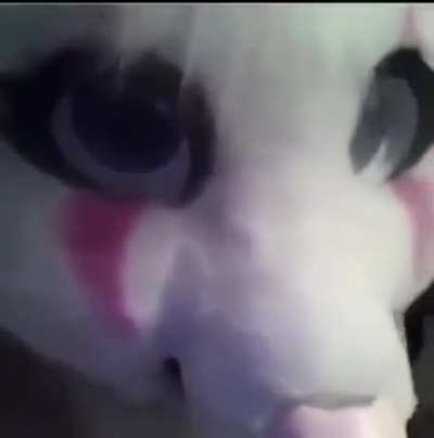 This is a failed incel meme she looks fine 