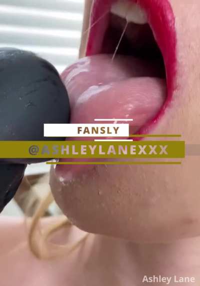 Gagging & Drooling On Her Favorite Dildo [Fansly: @ashl<wbr>eylan<wbr>exxx]