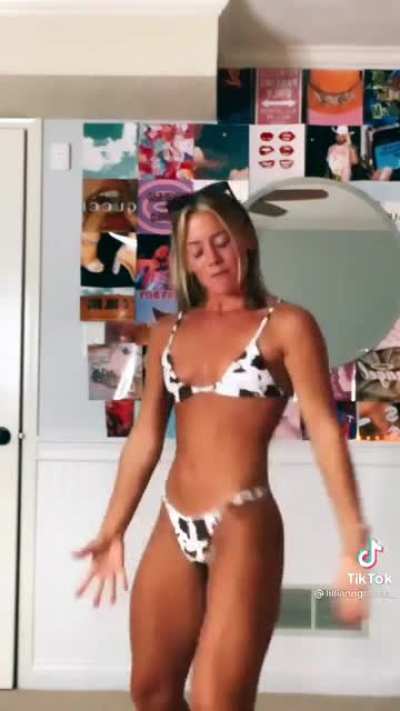 You can the ass clapping for the front