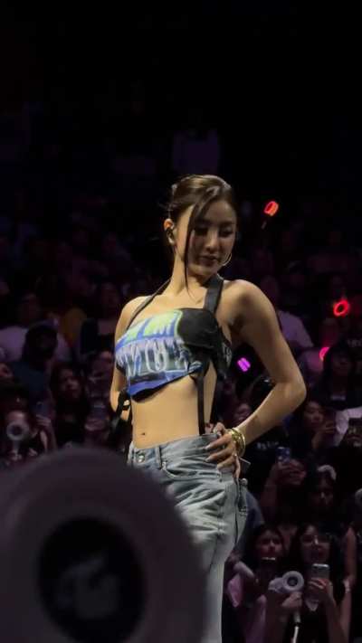 Jihyo knows exactly what she’s doing