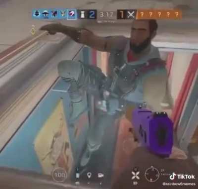 Rainbow six fuera de contexto