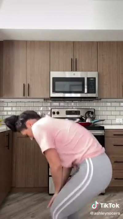 Ashleynocera getting in on the trend.