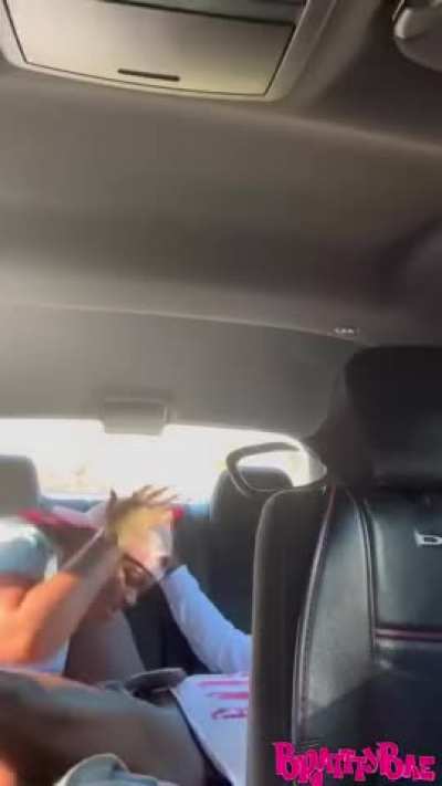 Gas is way too high 😒 so she fucked a fan for a ride 😎✌🏽 I love how he fucked her throat 😩❤️‍🔥 video link in comments 👇🏾