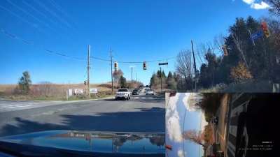 Steeles Ave./Ninth Line 4 Red Light Runners In A Row (With Rear Cam)
