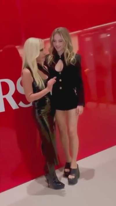 Milan Fashion Week, with the legend Donatella Versace