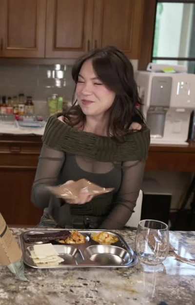Jodi Shaking her MRE again