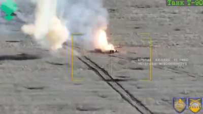 The FPV drone finishes off the downed Russian T-90M 