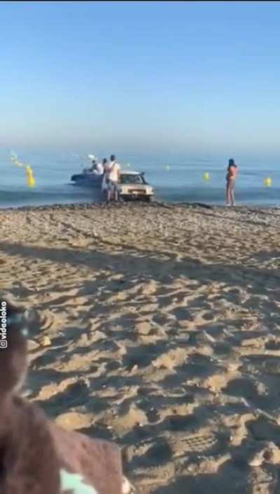 Idiotas del caribe 2