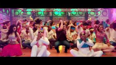 10 years of Blockbuster song 🔥🔥10 years of Sarrainodu 🔥🔥🔥🔥