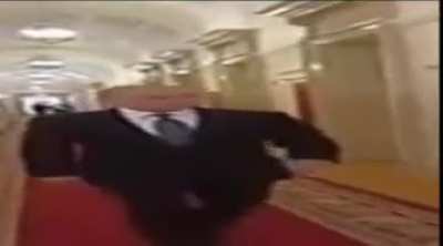 LONG PUTIN WALK