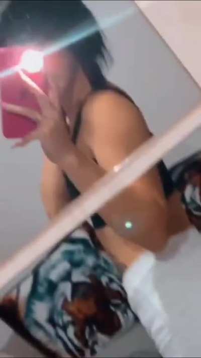Perlla Siqueira 