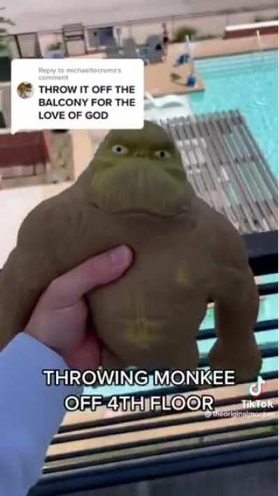 monke go plonk!