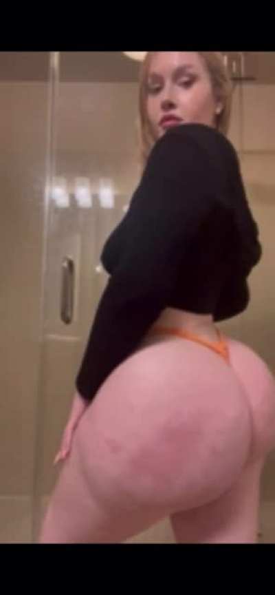 😵 holy pawg 😵