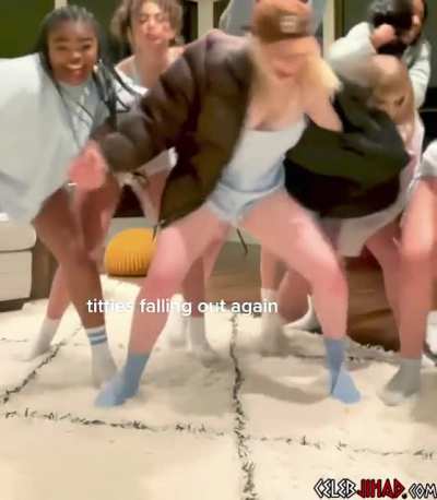TikTok Zoomed 60FPS