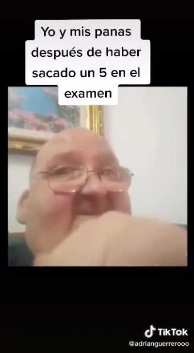 ✊😔