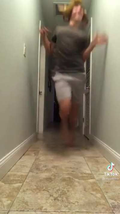 POV: attack on titan