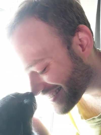 She gets a kiss, I get a lick ♥️