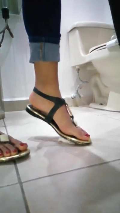 Preview(Flats sandals)