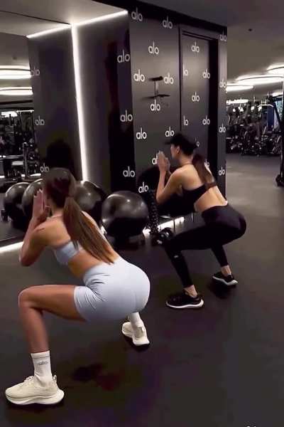 Victoria Justice & Madison Reed