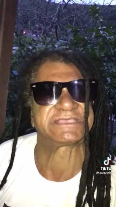Quando meu time perde e os caras ficam soltando rojão:
